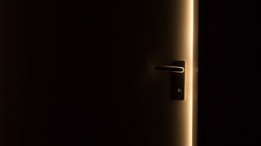 dark door handle