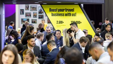 men doing a handshake